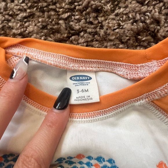 Swim top - Picture 3 of 4